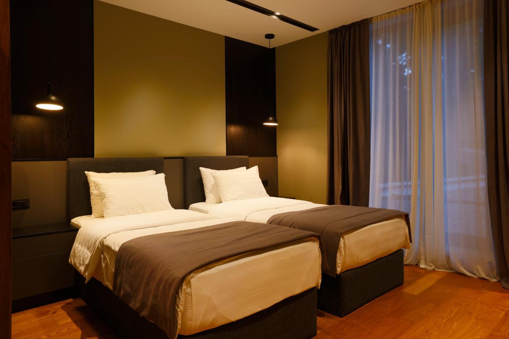 Manino Utsera Hotel Buitenkant foto