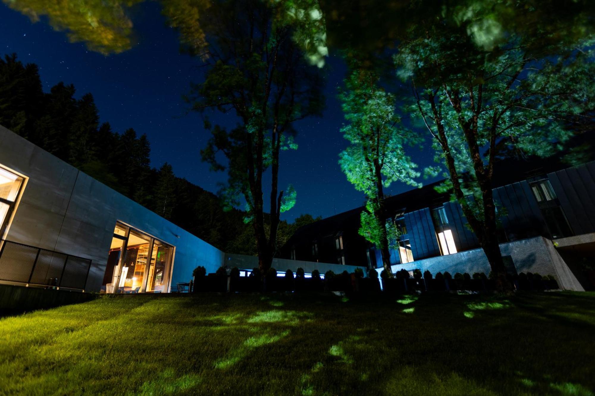 Manino Utsera Hotel Buitenkant foto