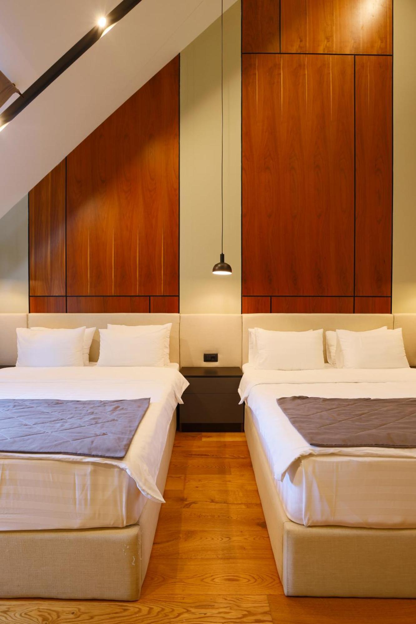 Manino Utsera Hotel Buitenkant foto